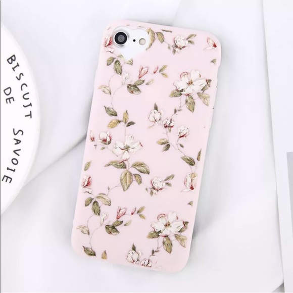 Accessories - 💖 NEW! IPhone 6s+/6+ Pink Floral Heart Case